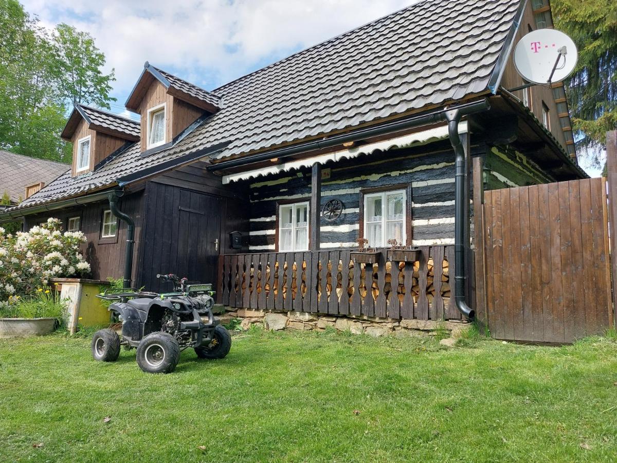 Roubenka U Potoka Vyprachtice Villa Exterior photo